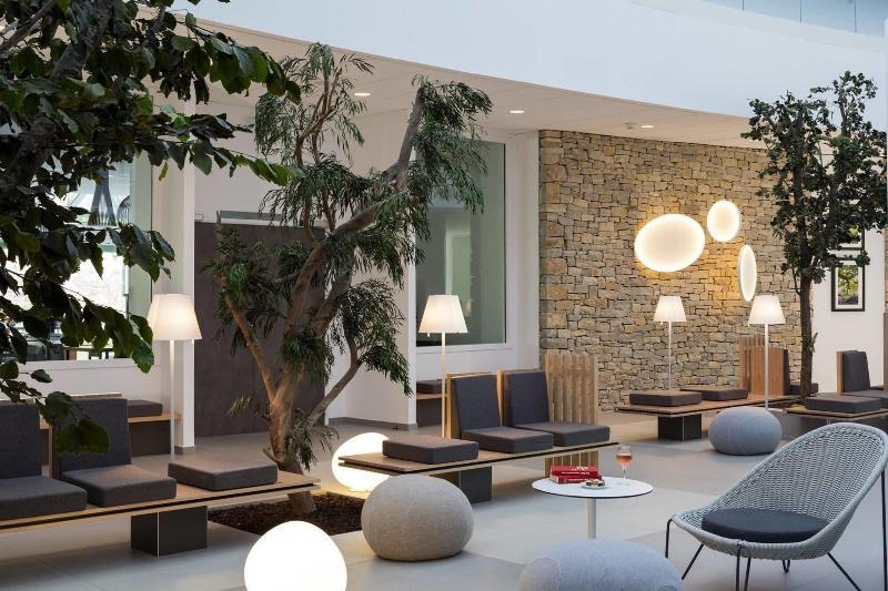 Eau Thermale Avene L'Hotel エクステリア 写真