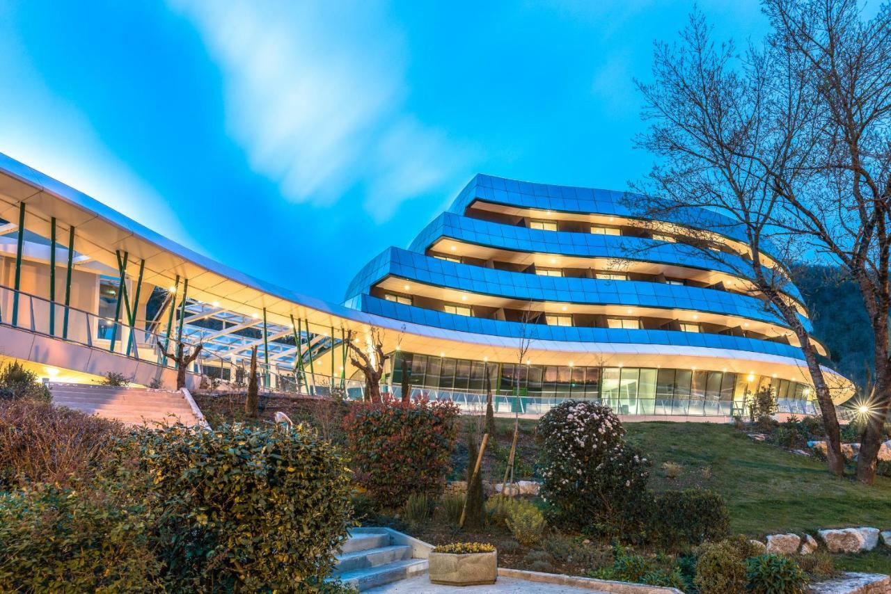 Eau Thermale Avene L'Hotel エクステリア 写真